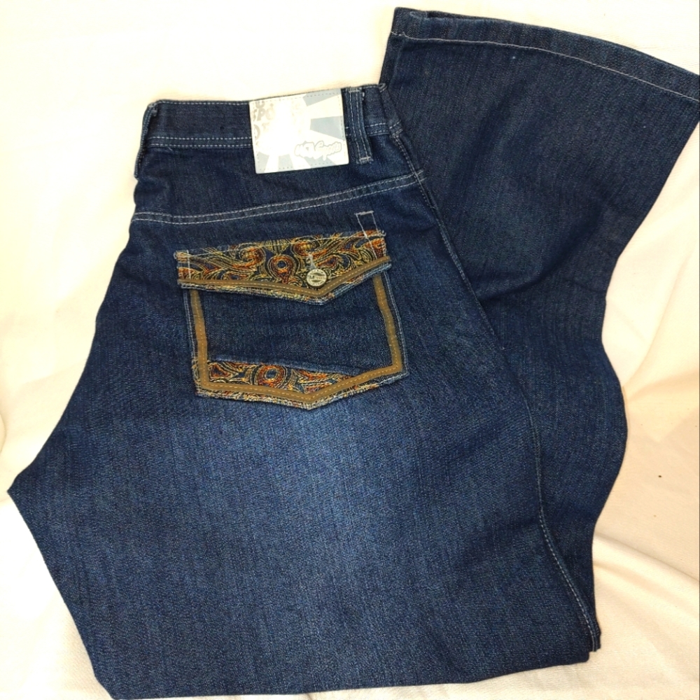 U.T. SPORTS COLLECTION MEN'S DENIM JEANS SIZE 38"X34" EMBROIDERY
